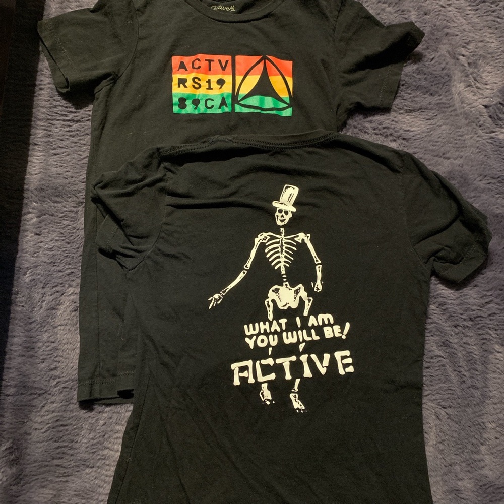 Set of two womens Active Ride shop tees🤩